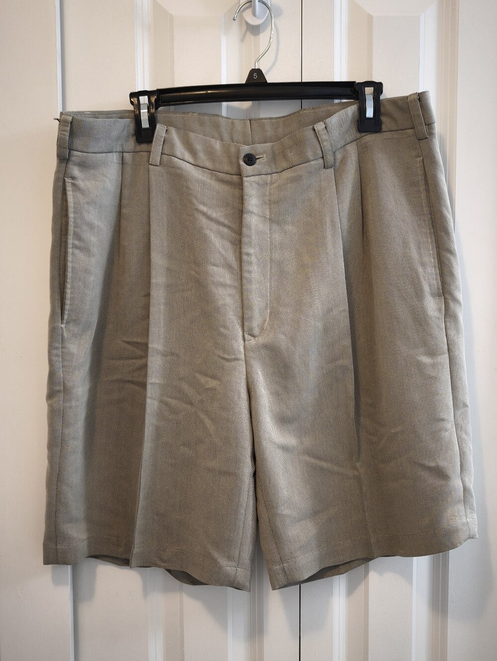 Lone Cypress Pebble Beach Men's Classic Pleated Khaki Shorts
